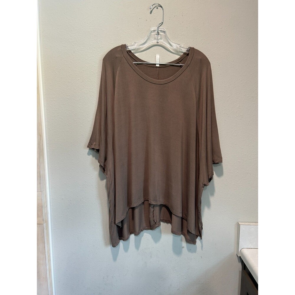 Yee Womens Top Small Oversized Brown Asymmetrical Hem Stretch Comfort